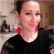 Madrelingua spagnola, laureata in scienze economiche , do ripetizioni di spagnolo , economia